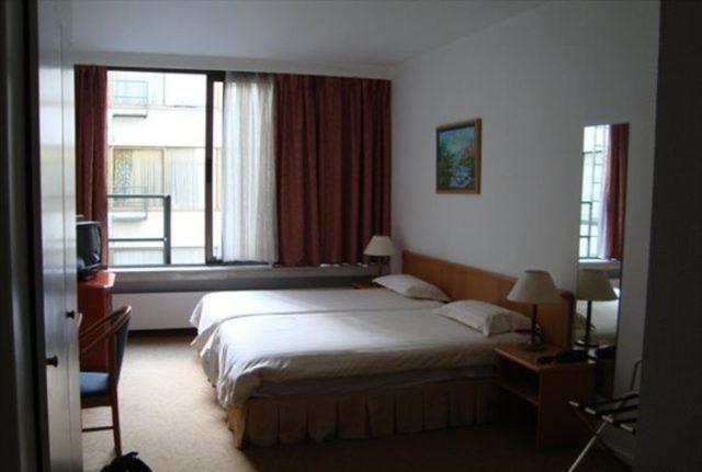Hotel Keyserlei أنتويرب الغرفة الصورة